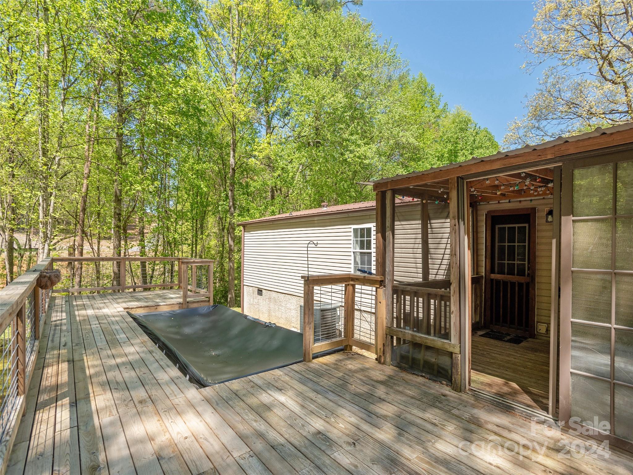 1067 Holbert Road Hendersonville, NC 28791 - Photo 27 of 36 Gallery Image 27