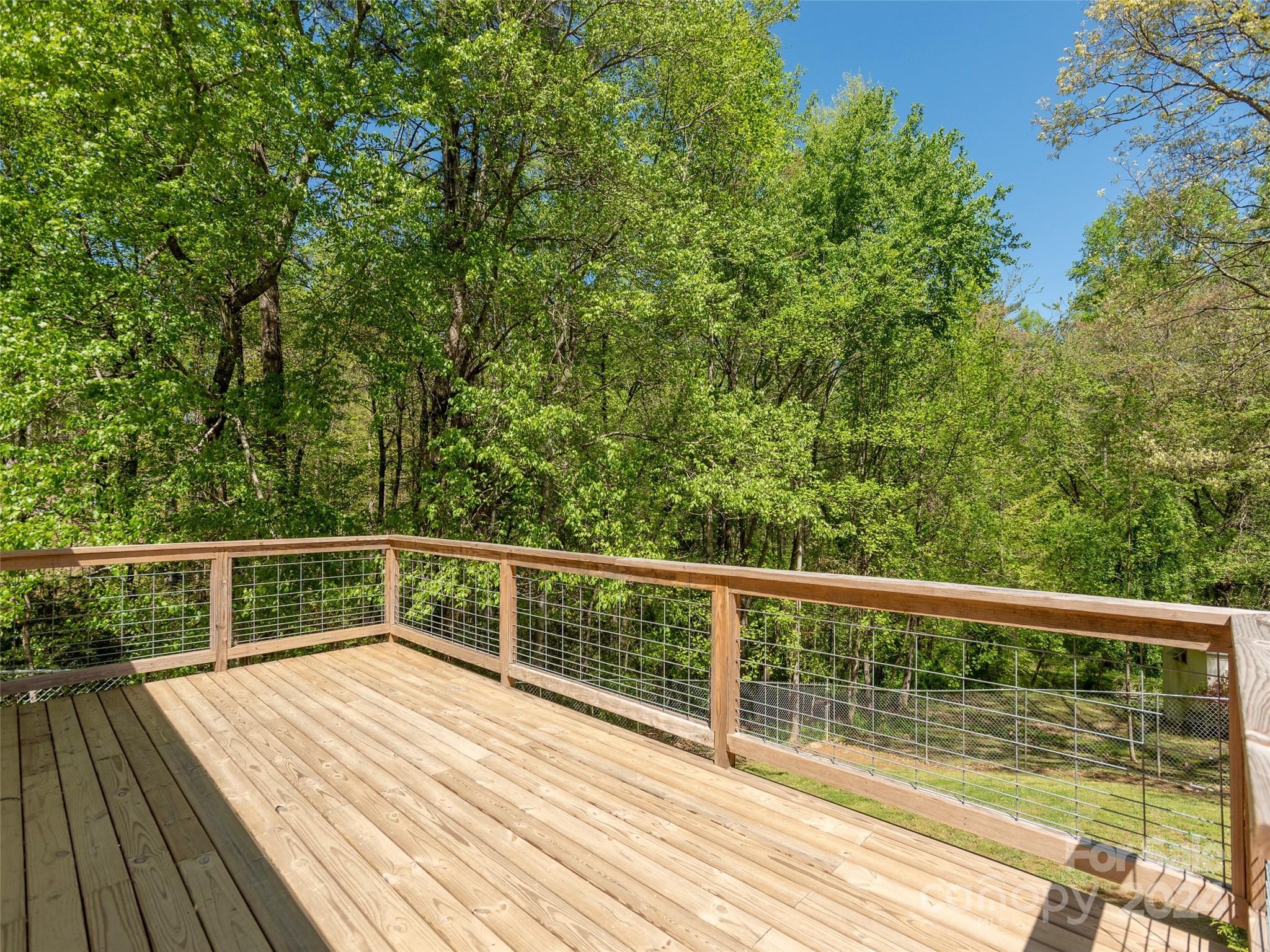 1067 Holbert Road Hendersonville, NC 28791 - Photo 6 of 36 Gallery Image 6
