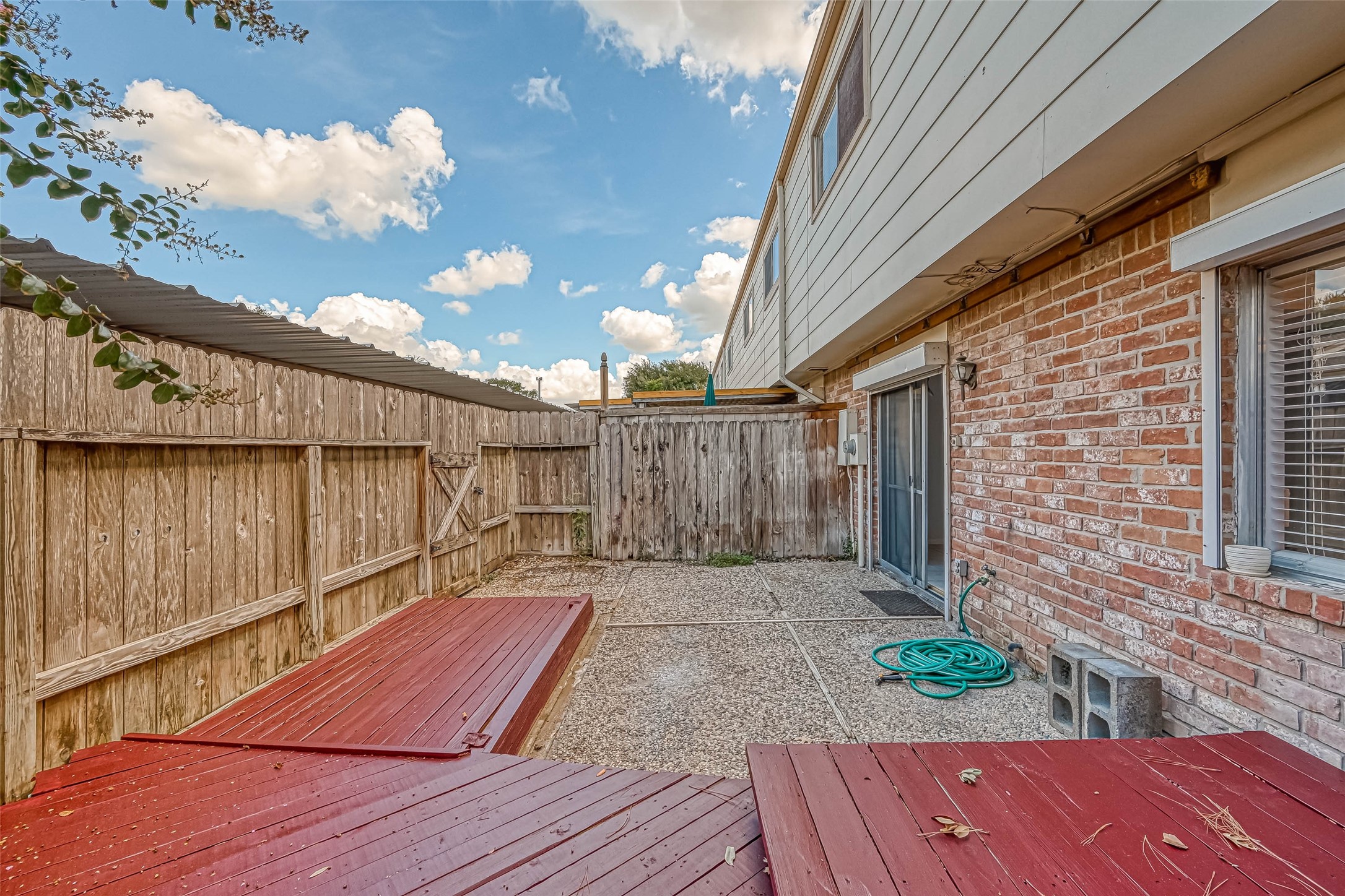 14179 Misty Meadow Lane Houston, TX 77079 - Photo 41 of 41 a view of a backyard with sitting area