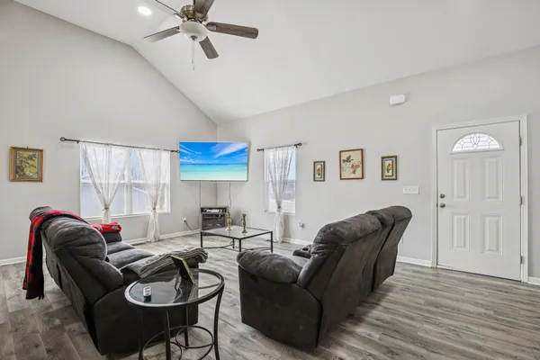 $350,000 | 103 Deer Lane, Russellville, KY 42276