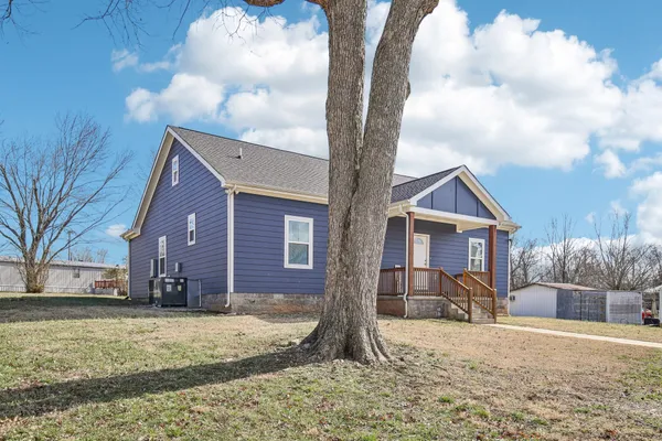$350,000 | 103 Deer Lane, Russellville, KY 42276