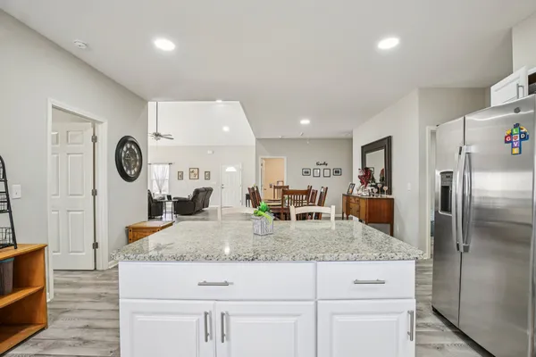 $350,000 | 103 Deer Lane, Russellville, KY 42276