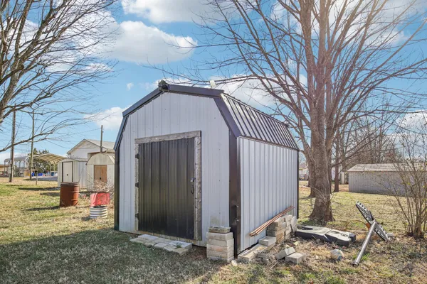 $350,000 | 103 Deer Lane, Russellville, KY 42276