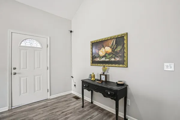 $350,000 | 103 Deer Lane, Russellville, KY 42276