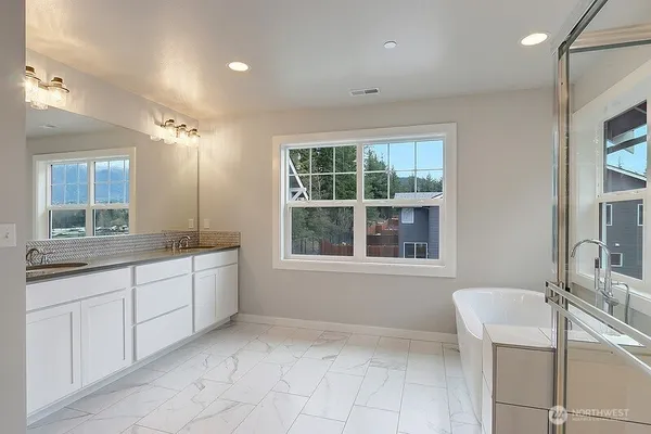 $1,340,880 | 33720 Northeast 42nd Street, Carnation, WA 98014