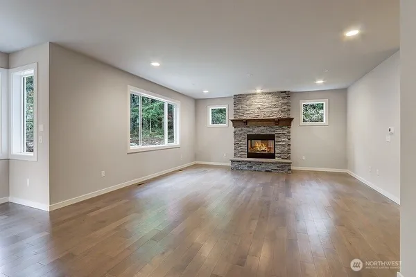 $1,340,880 | 33720 Northeast 42nd Street, Carnation, WA 98014