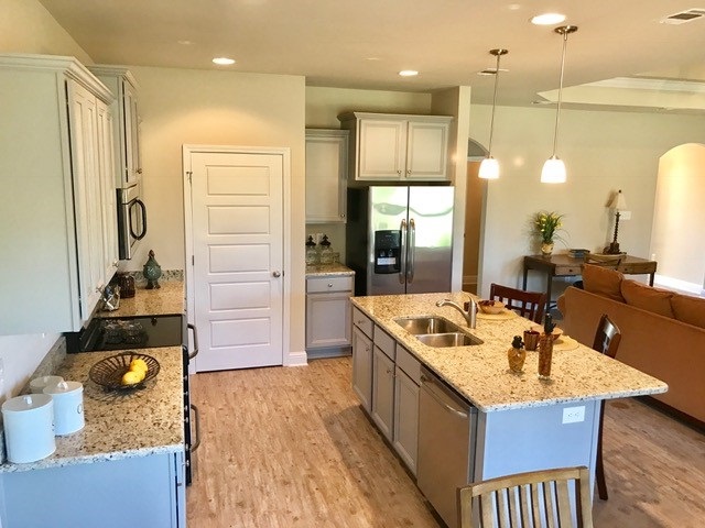 14543 Troon Drive Foley, AL 36535 - Photo 3 of 9 Kitchen