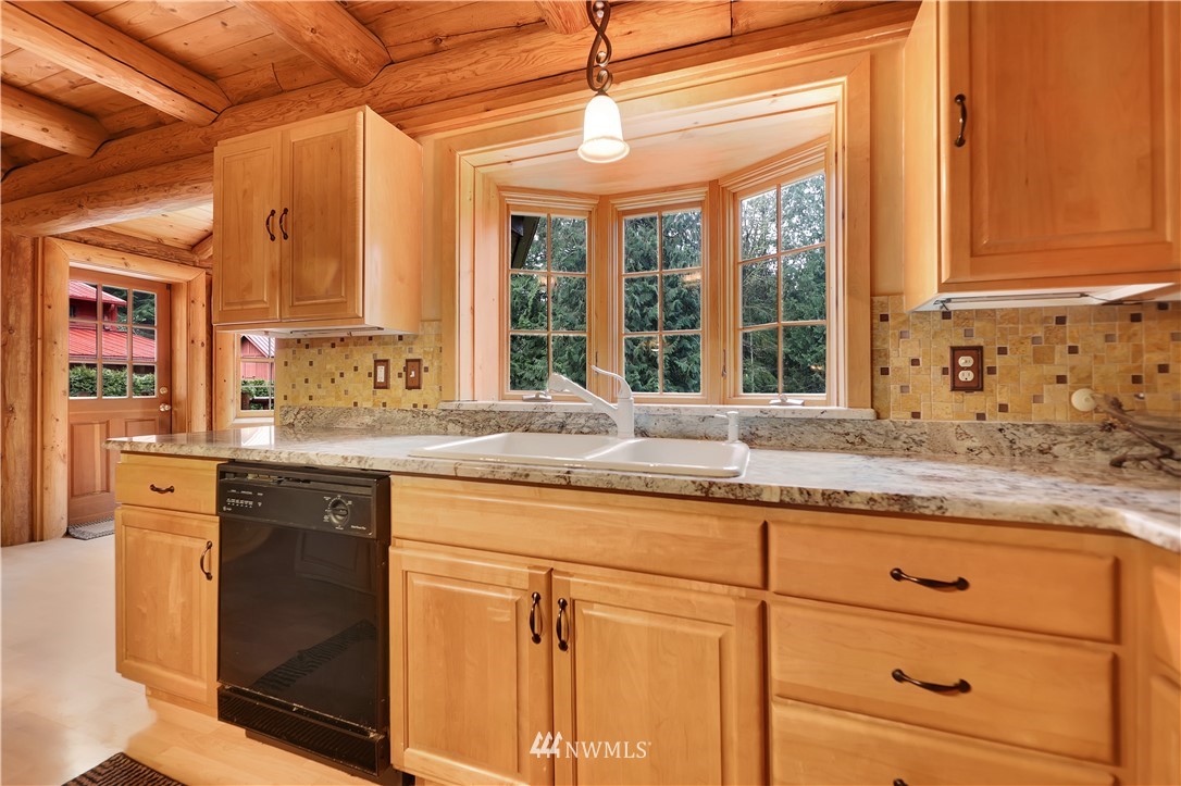 16126 Dubuque Road Snohomish, WA 98290 - Photo 14 of 40 Gallery Image 14