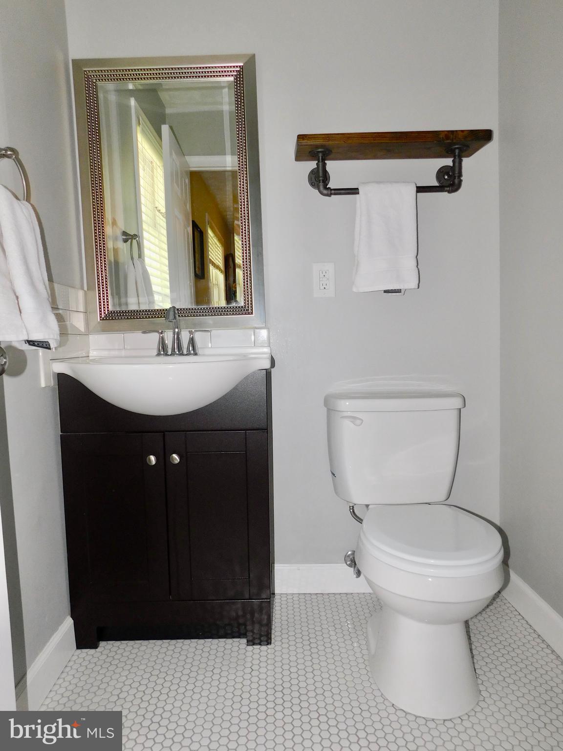 79 Minnick Road Inwood, WV 25428 - Photo 32 of 37 En suite