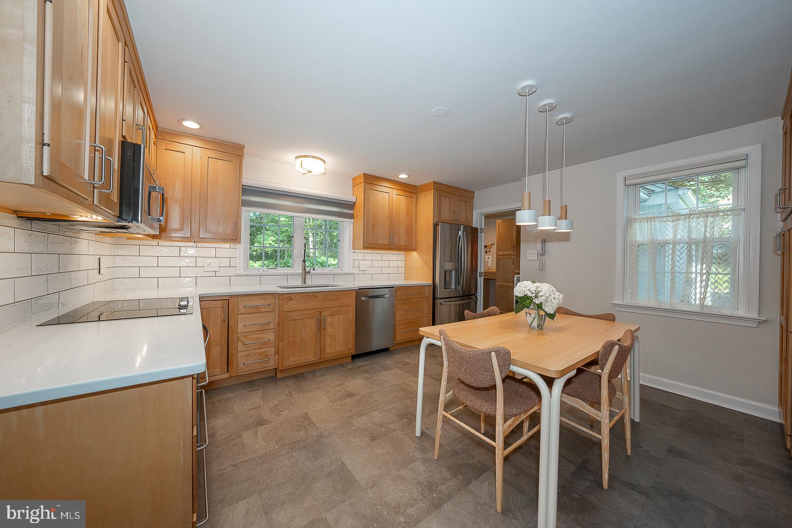 734 Woodcrest Road Wayne, PA 19087 - Photo 10 of 37 Updated Kitchen