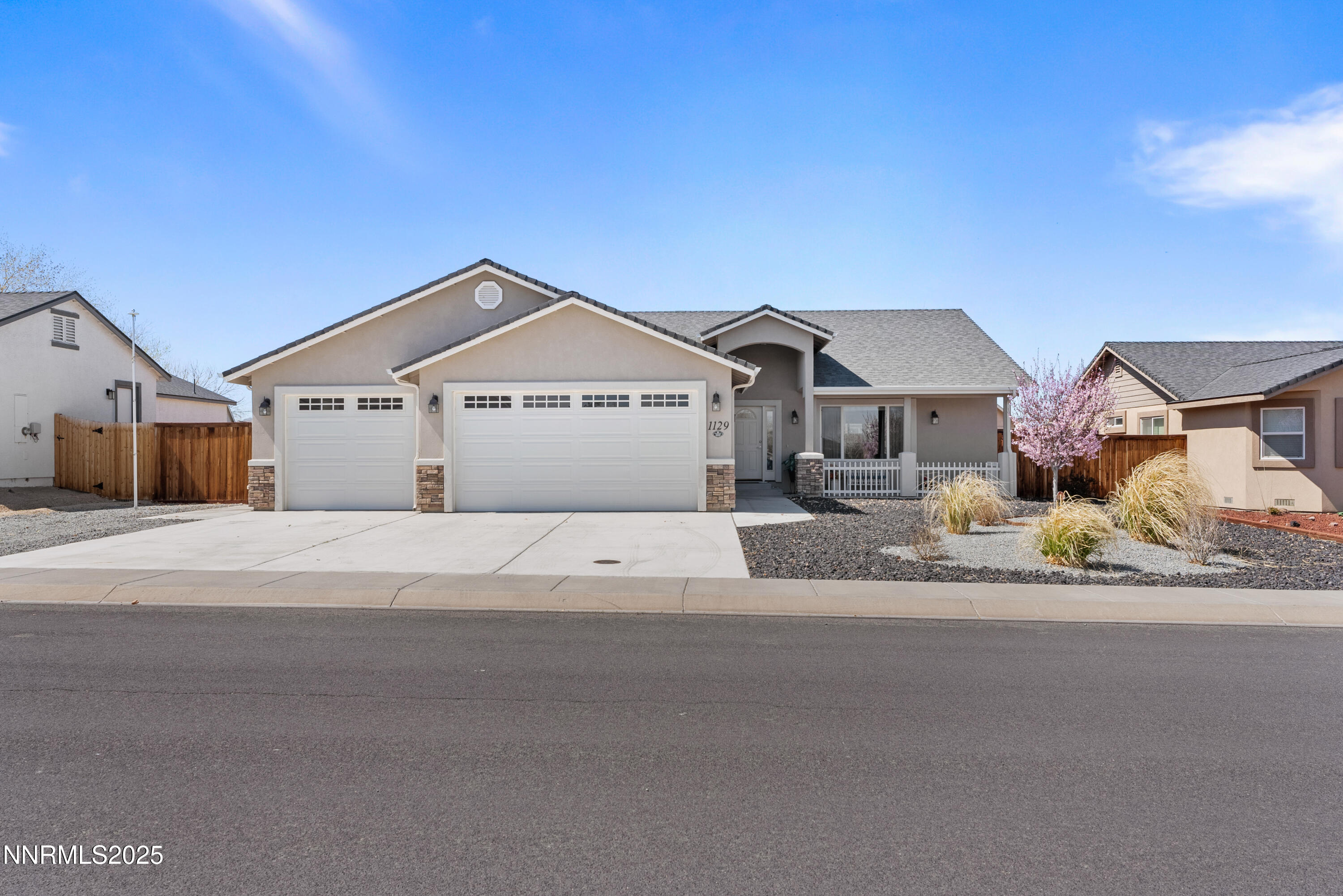 1129 Dixie Lane Fernley, NV 89408 - Photo 2 of 46 1129 Dixie Ln-102