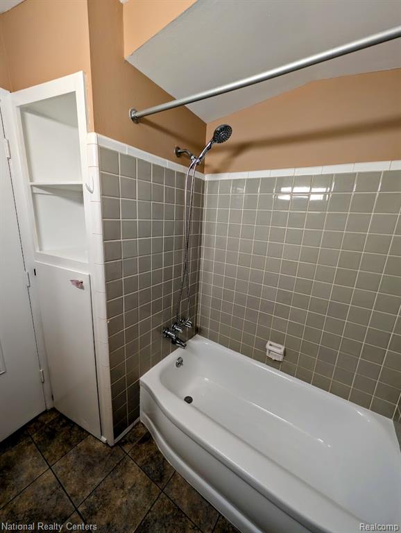 8849 Merriman Road Livonia, MI 48150 - Photo 19 of 25 Gallery Image 19