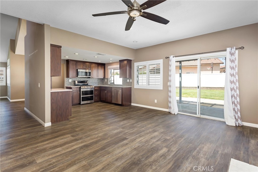 12749 Via Barcelona Road Yucaipa, CA 92399 - Photo 15 of 36