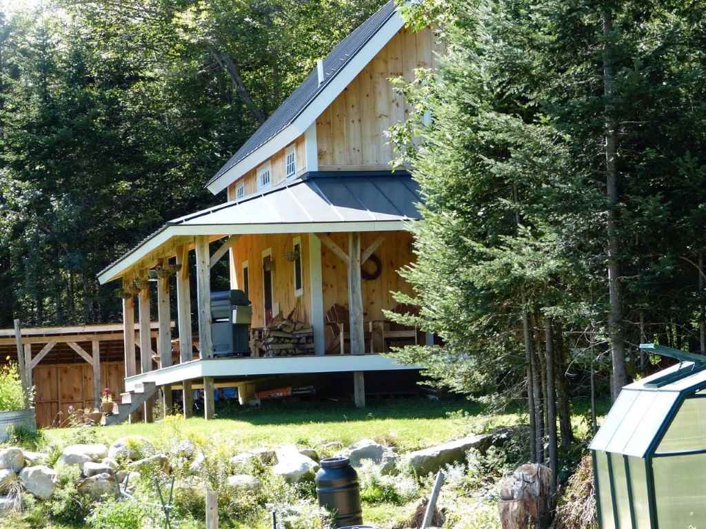 64 Clement Road West Topsham, VT 05086 - Photo 4 of 38
