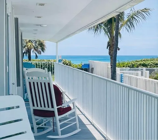 $2,995 | 241 Mercury Road, Unit 5, Juno Beach, FL 33408