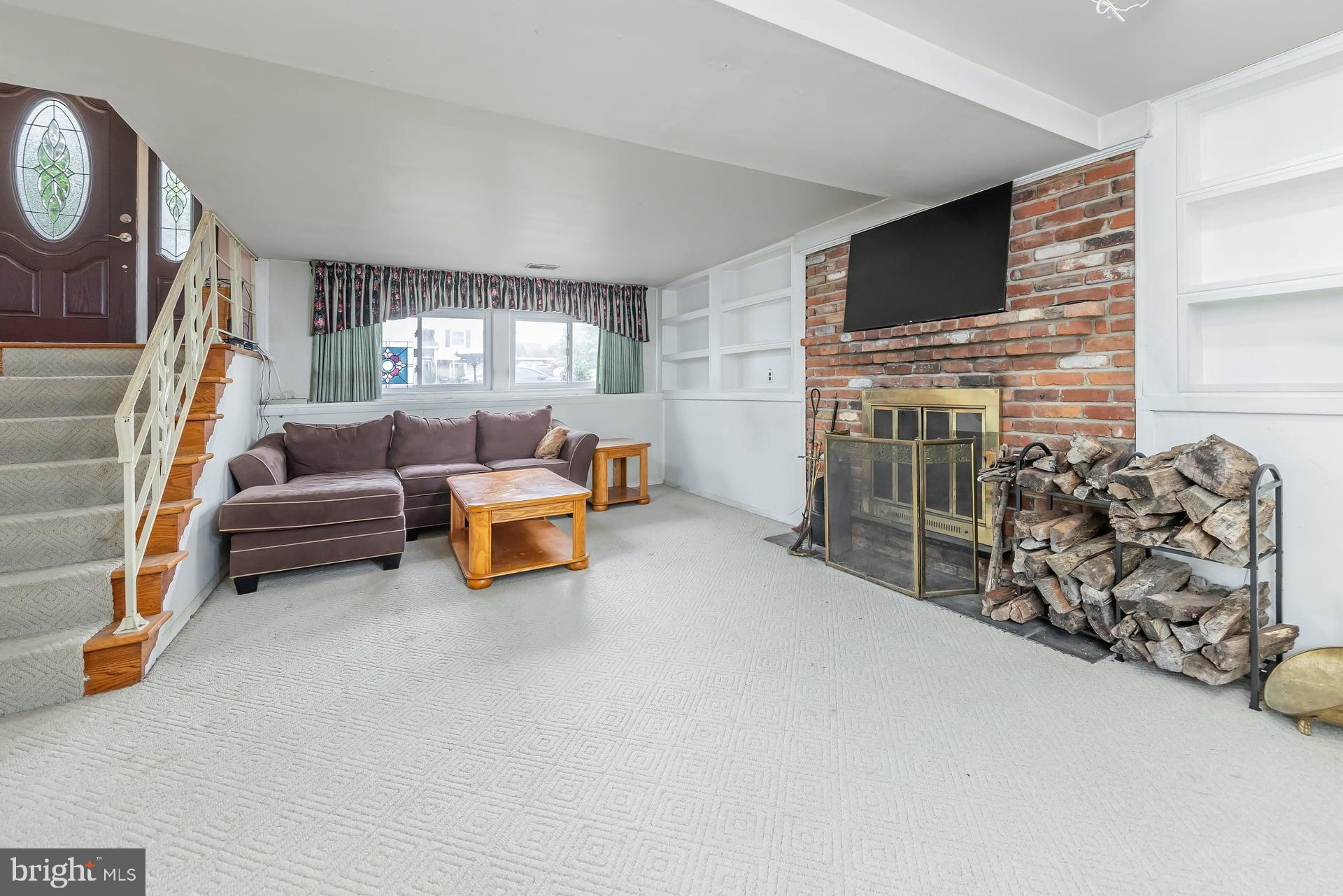 58 Haines Mill Road Delran, NJ 08075 - Photo 15 of 20 Family Room