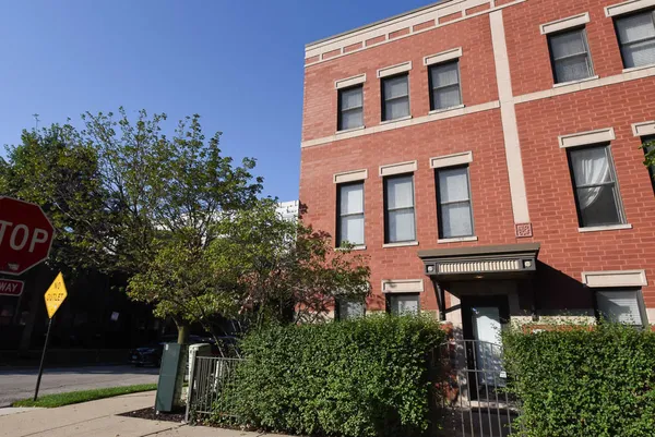 $5,000 | 1000 North Crosby Street, Chicago, IL 60610