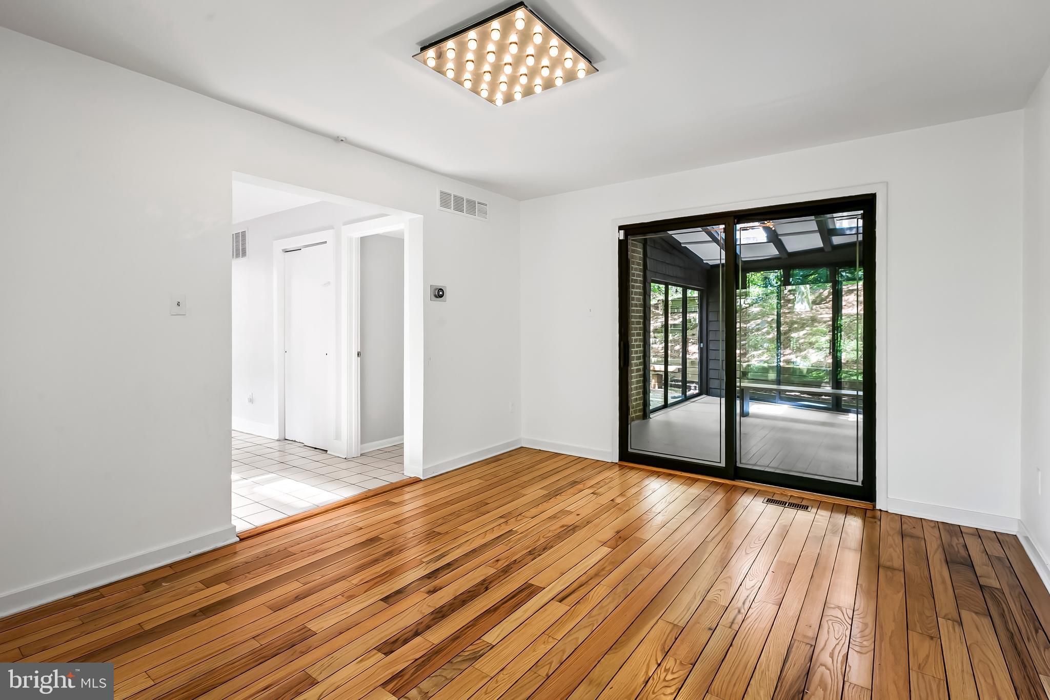 1102 Bryn Mawr Road Baltimore, MD 21210 - Photo 18 of 66