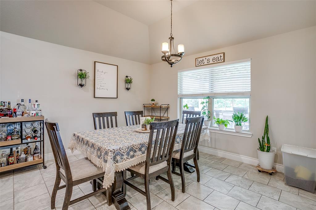 203 County Road 4221 Decatur, TX 76234 - Photo 11 of 40