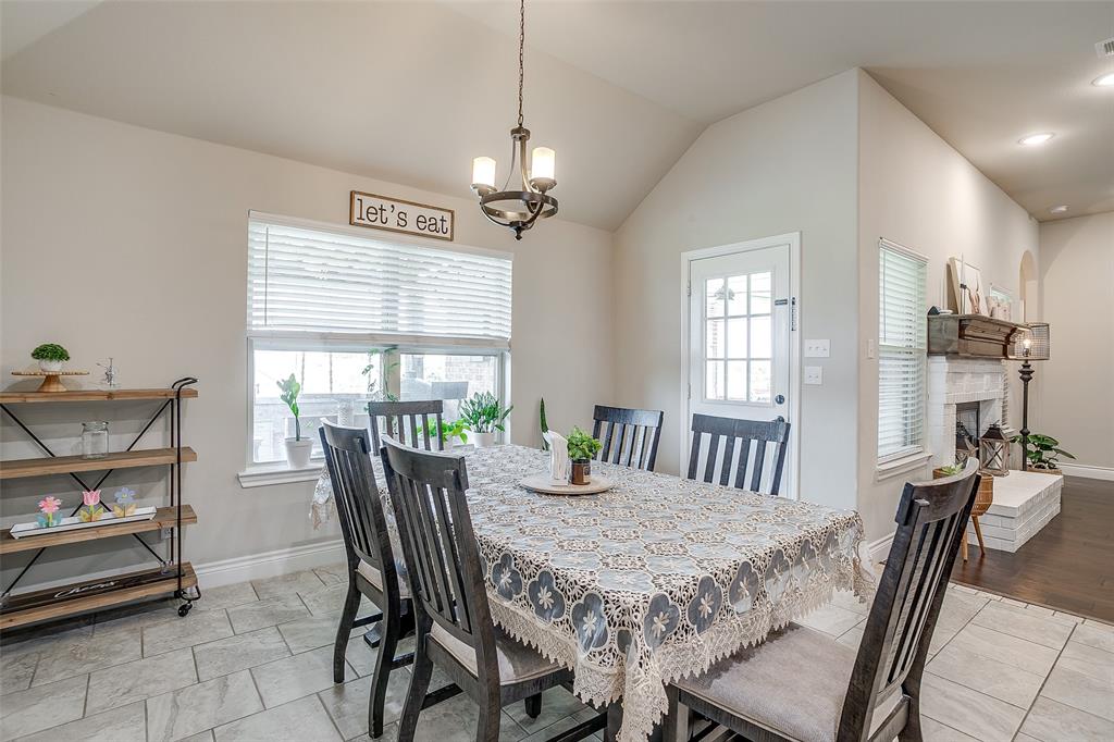 203 County Road 4221 Decatur, TX 76234 - Photo 12 of 40