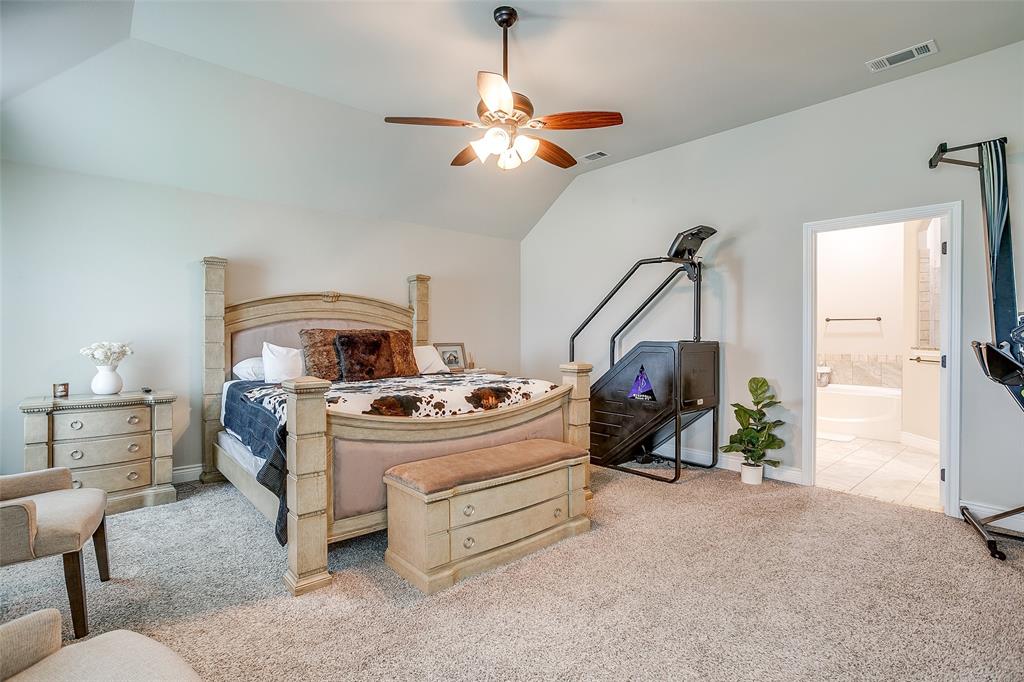 203 County Road 4221 Decatur, TX 76234 - Photo 13 of 40