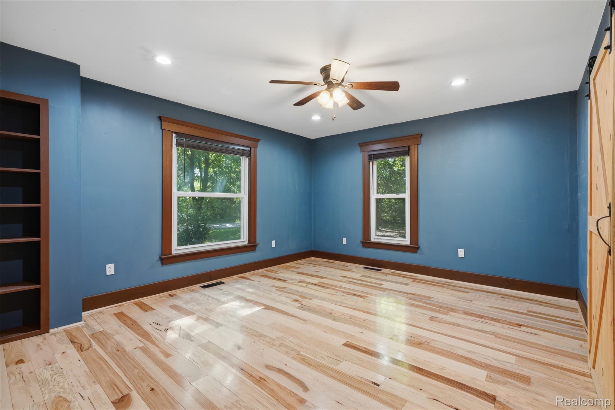 8880 Cedar Lake Road Pinckney, MI 48169 - Photo 8 of 75 8_8880 cedar lake rd-8.jpg
