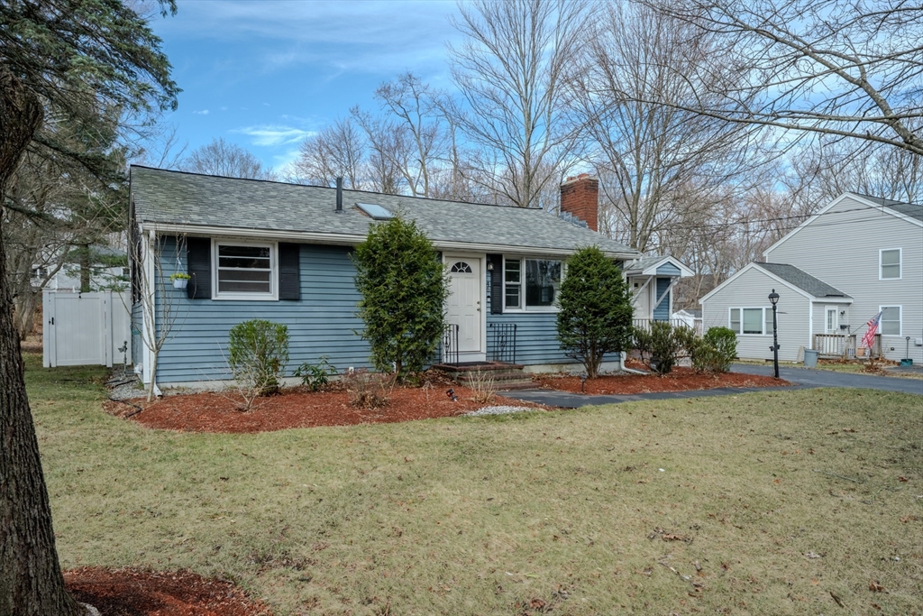 46 Burnham Road Lowell, MA 01852 - Photo 2 of 31 Gallery Image 2