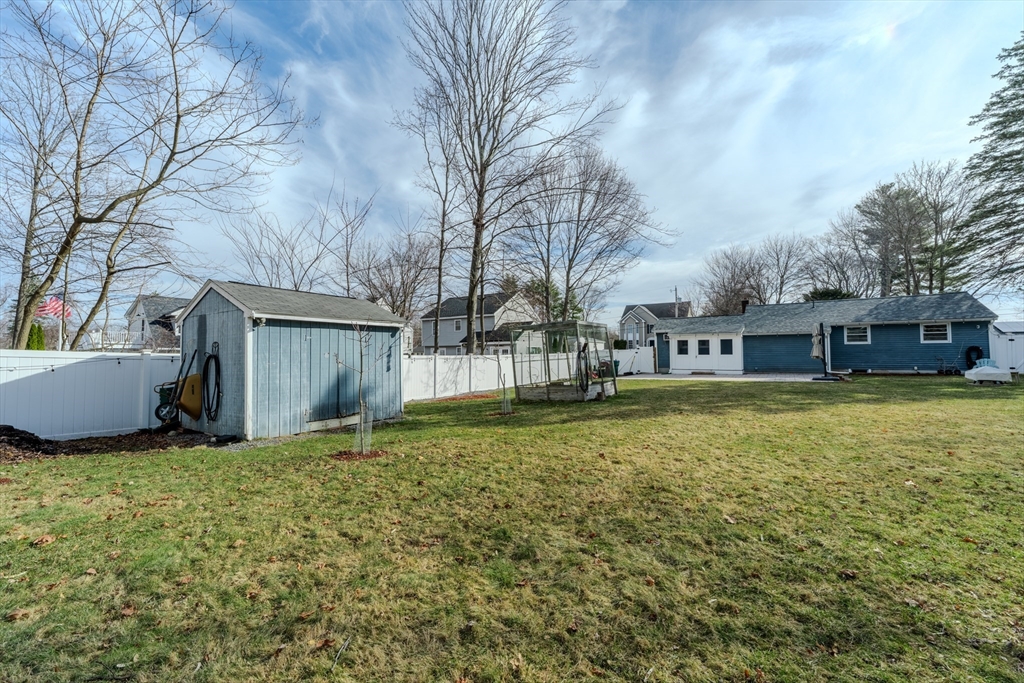 46 Burnham Road Lowell, MA 01852 - Photo 28 of 31 Gallery Image 28