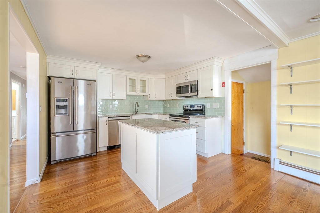 46 Burnham Road Lowell, MA 01852 - Photo 5 of 31 Gallery Image 5