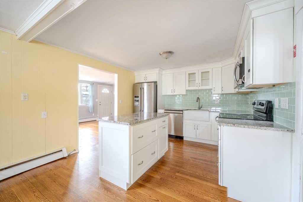 46 Burnham Road Lowell, MA 01852 - Photo 6 of 31 Gallery Image 6