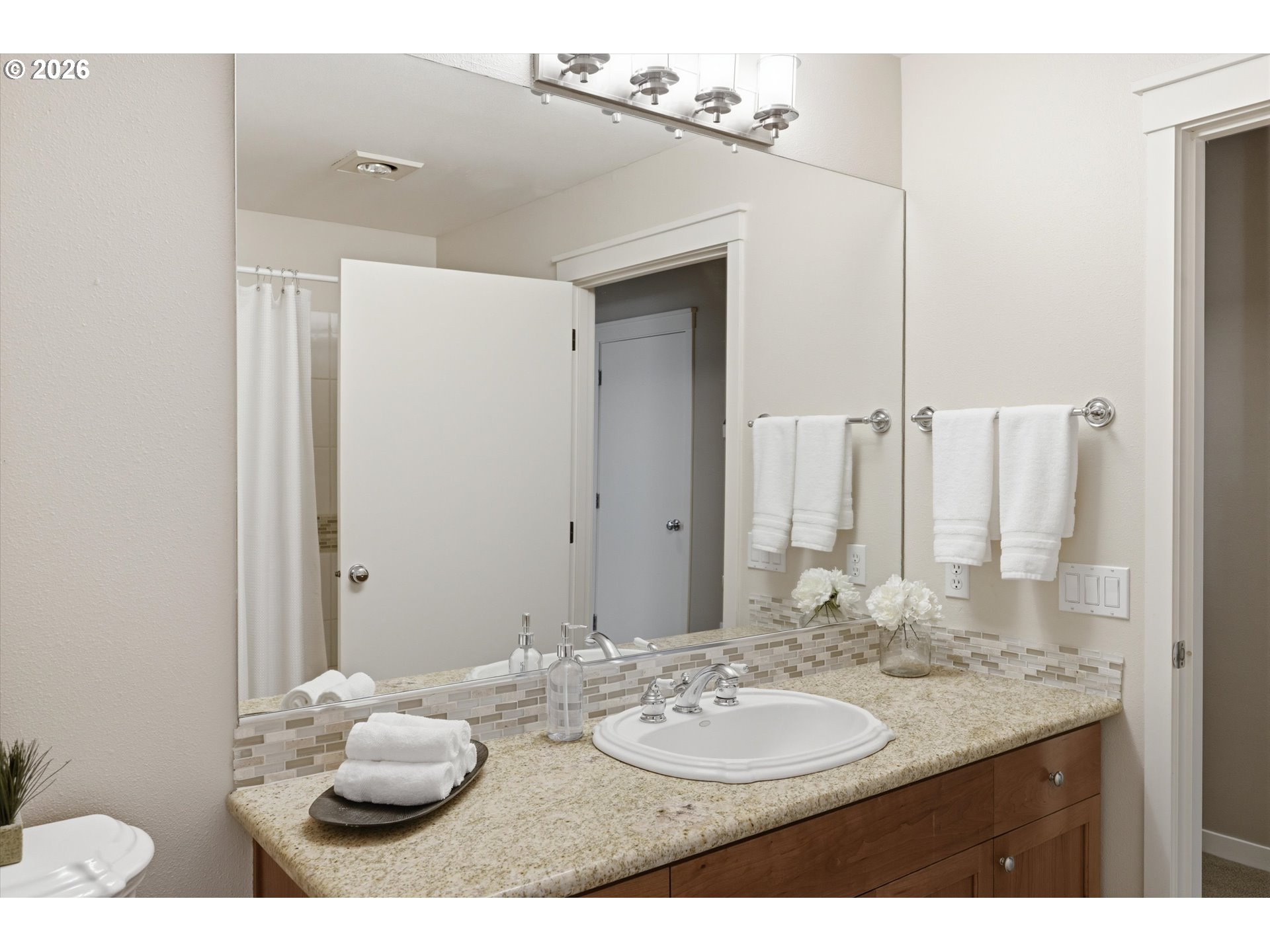 21029 Southwest Lebeau Road Sherwood, OR 97140 - Photo 28 of 48 Attached Bathroom #2
