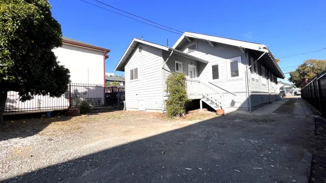 $999,000 | 1729 28th Avenue, Oakland, CA 94601