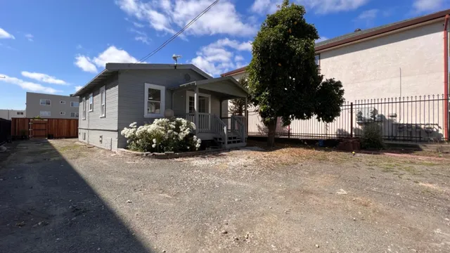 $999,000 | 1729 28th Avenue, Oakland, CA 94601