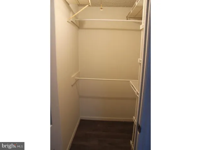 $199,700 | 189 Kenwood Drive, Sicklerville, NJ 08081