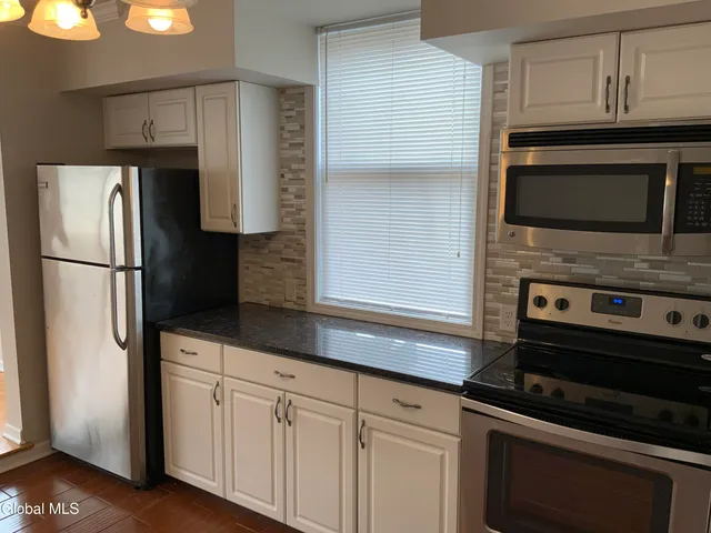 $1,500 | 1238 Union Street, Unit 4, Schenectady, NY 12308