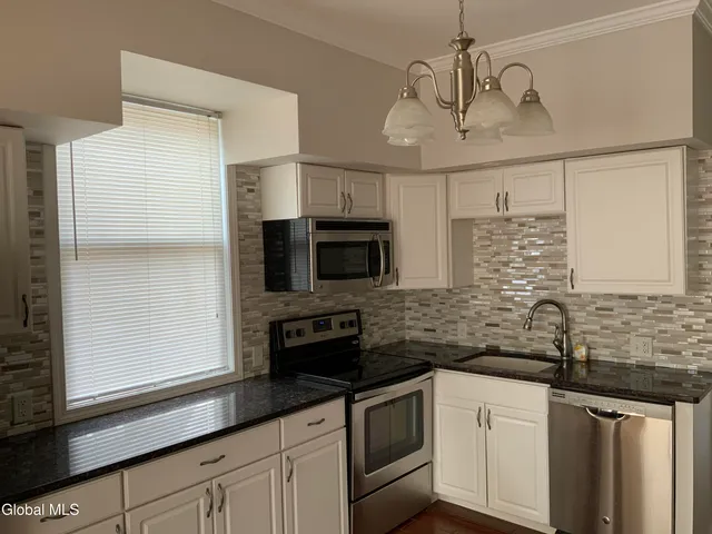 $1,500 | 1238 Union Street, Unit 4, Schenectady, NY 12308