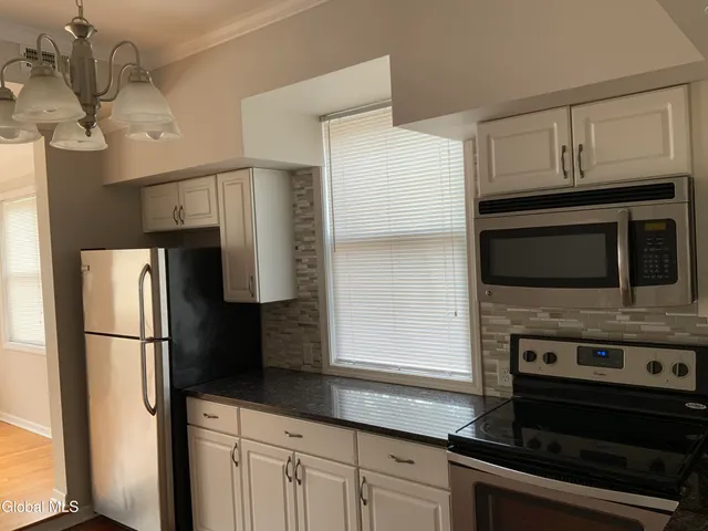 $1,500 | 1238 Union Street, Unit 4, Schenectady, NY 12308