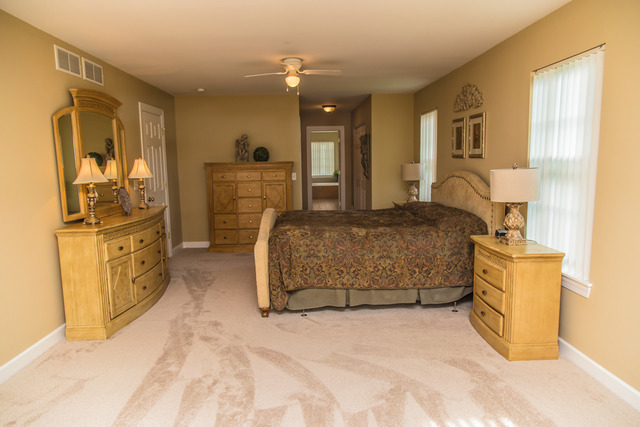 883 Oak Ridge Boulevard Elgin, IL 60120 - Photo 16 of 25