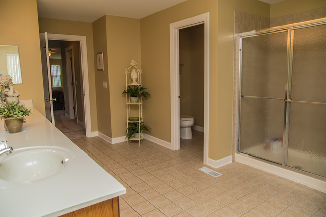883 Oak Ridge Boulevard Elgin, IL 60120 - Photo 19 of 25