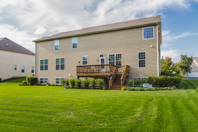 883 Oak Ridge Boulevard Elgin, IL 60120 - Photo 21 of 25