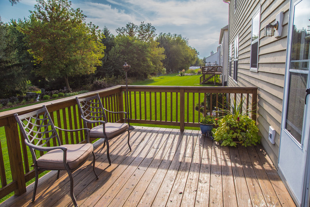 883 Oak Ridge Boulevard Elgin, IL 60120 - Photo 22 of 25