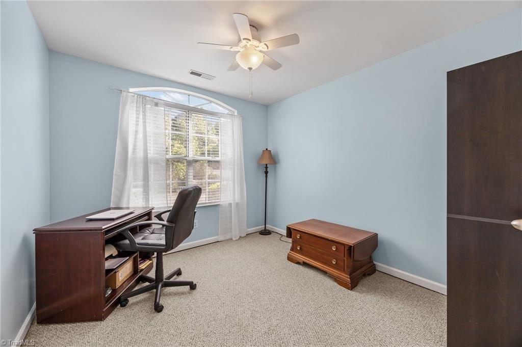 3922 Landover Drive High Point, NC 27265 - Photo 25 of 34