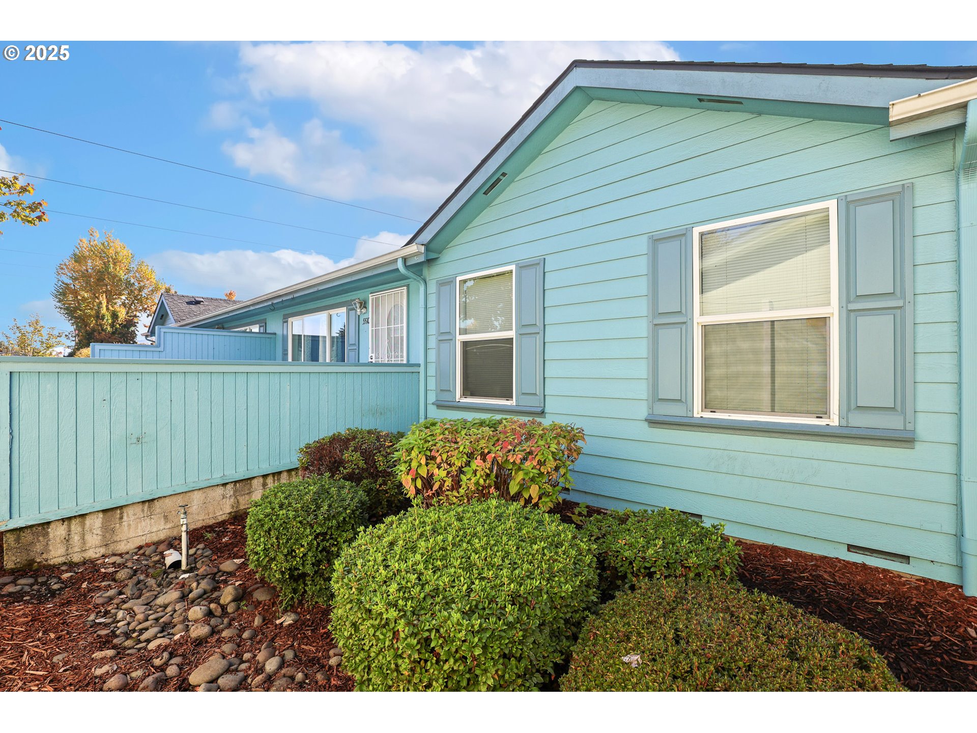 5510 E Street Springfield, OR 97478 - Photo 21 of 21 a view of a backyard with a garden