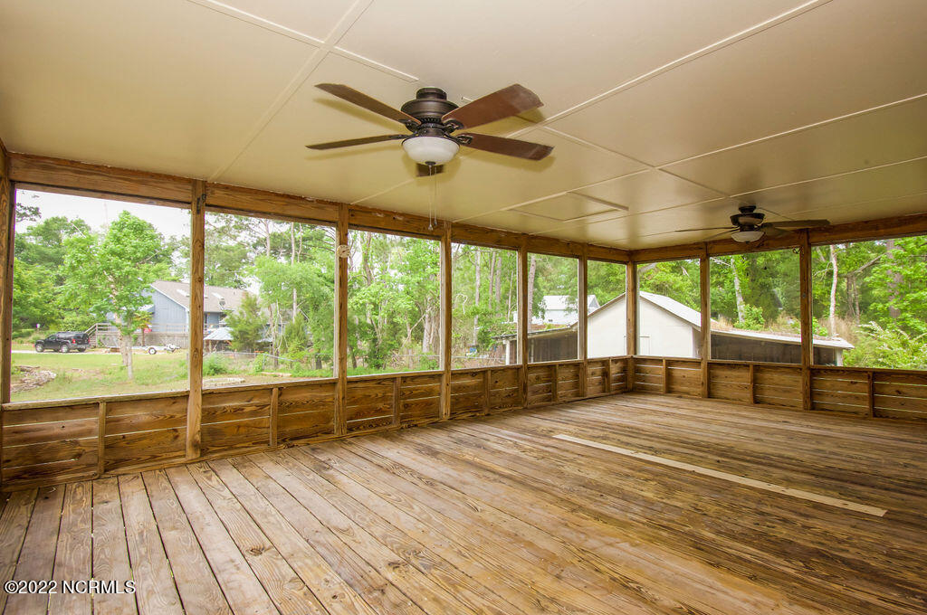 103 Glencroft Road Hubert, NC 28539 - Photo 3 of 47 Screened Porch