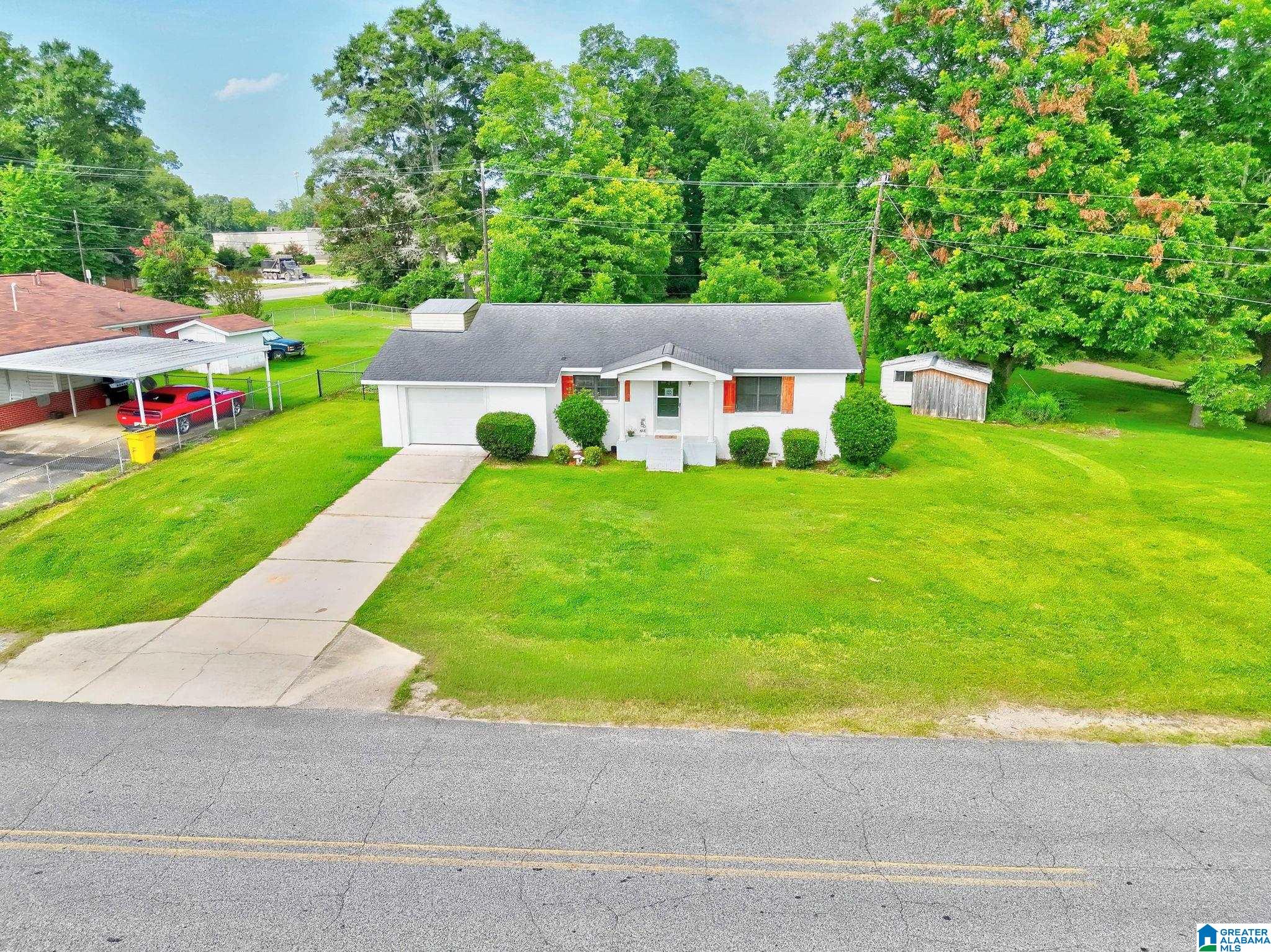 403 Littlejohn Road Clanton, AL 35045 - Photo 2 of 22