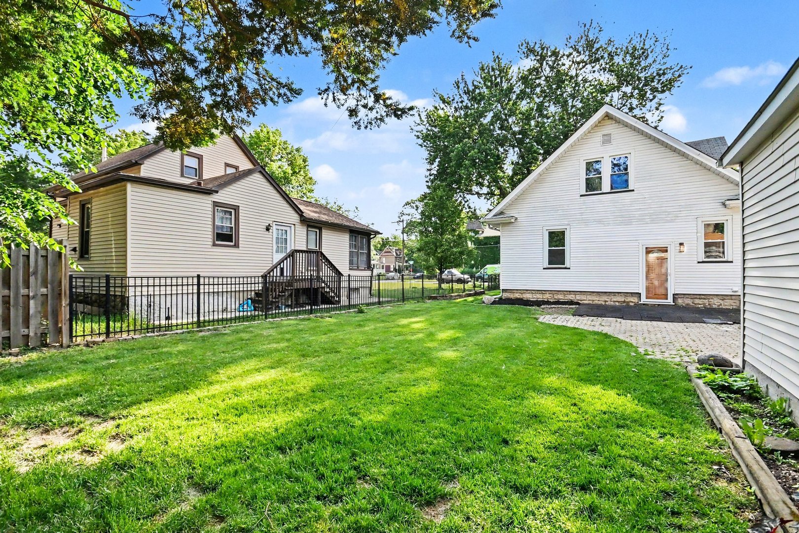 312 North Locust Street Aurora, IL 60506 - Photo 25 of 25