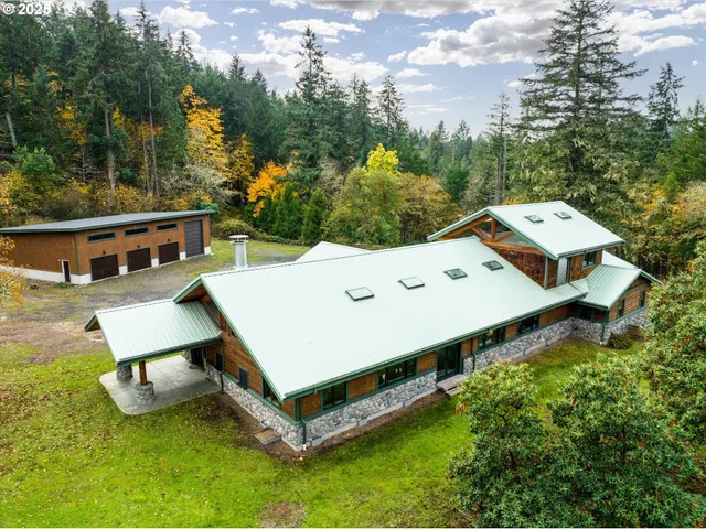 a bathroom with a sink vanity and a mirror