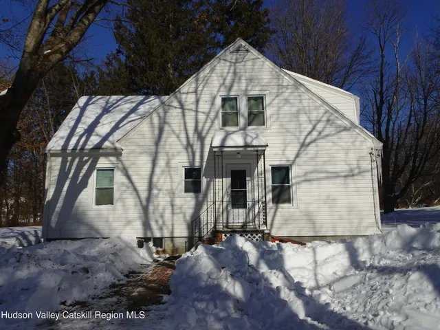 $2,900 | 963 Co Rte 19, Elizaville, NY 12523