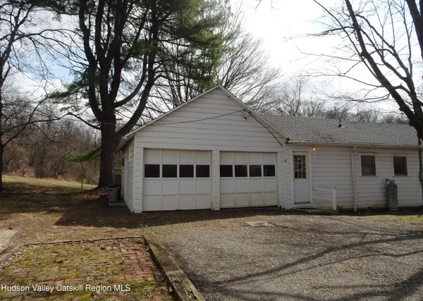 $2,750 | 963 Co Rte 19, Elizaville, NY 12523