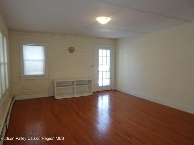 $2,900 | 963 Co Rte 19, Elizaville, NY 12523